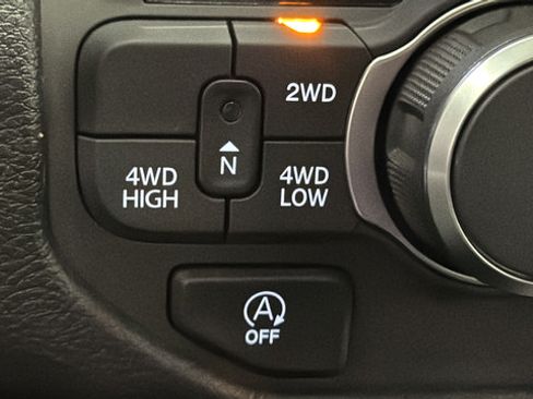 New 2026 RAM 1500 Express AWD/4WD image 31