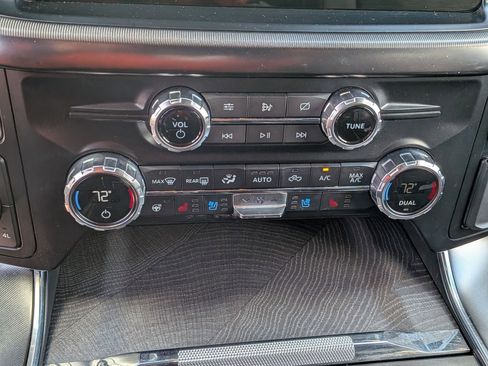 Used 2021 Ford F150 Platinum w/ Equipment Group 701A High image 23