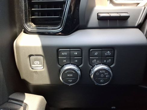 Used 2026 GMC Sierra 1500 AT4 w/ AT4 Premium Package AWD/4WD image 24