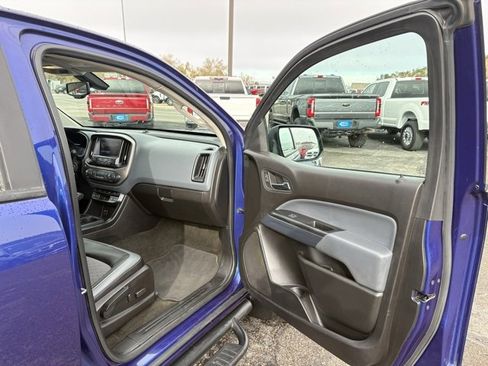 Used 2017 Chevrolet Colorado Z71 image 23