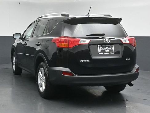 Used 2014 Toyota RAV4 XLE FWD image 2