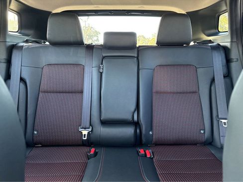 New 2026 Nissan Kicks SR w/ Illumination Package FWD image 4