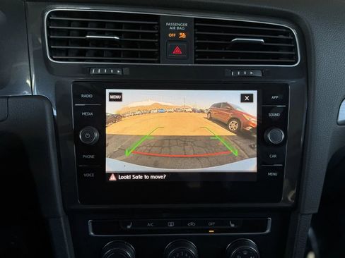 Used 2018 Volkswagen Golf SE FWD image 24