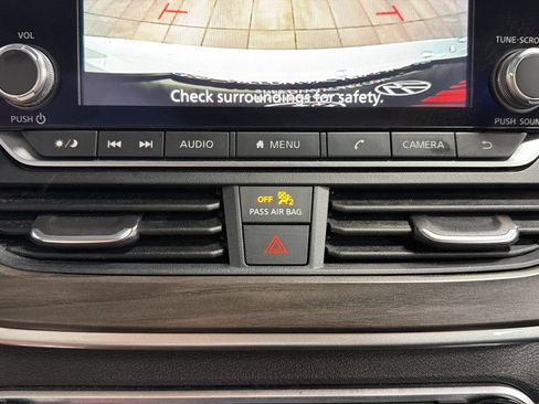 Used 2025 Nissan Altima 2.5 SV FWD image 26
