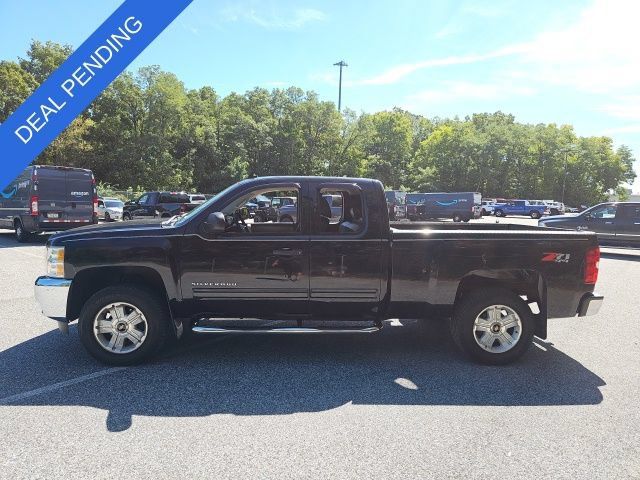 Used 2013 Chevrolet Silverado 1500 LT w/ All-Star Edition AWD/4WD image 6