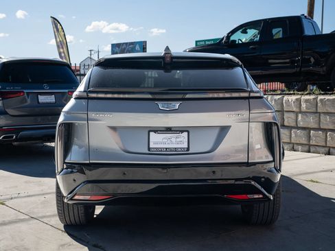 Used 2025 Cadillac Lyriq Sport AWD/4WD image 6