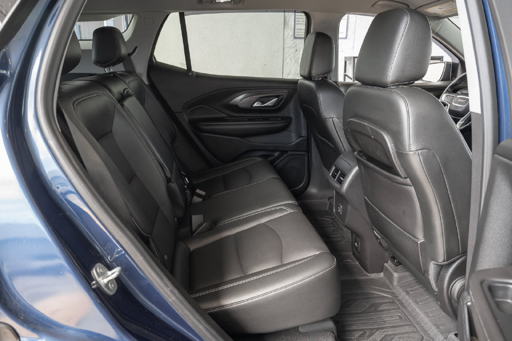 Used 2023 GMC Terrain SLT AWD/4WD image 41