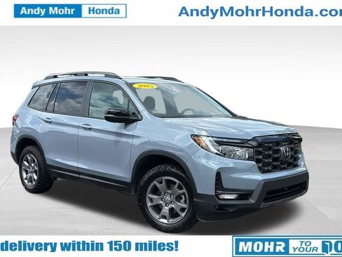Used 2025 Honda Passport TrailSport image 1