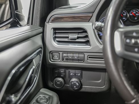 Used 2023 Chevrolet Suburban LS AWD/4WD image 18