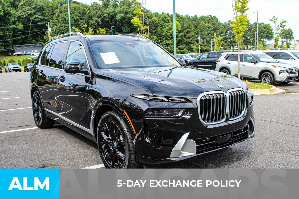 Used 2026 BMW X7 xDrive40i w/ Premium Package AWD/4WD image 3