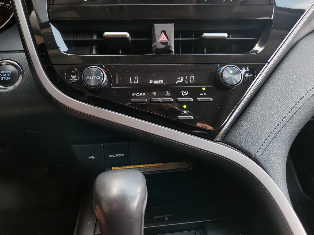 Used 2021 Toyota Camry XSE FWD image 19