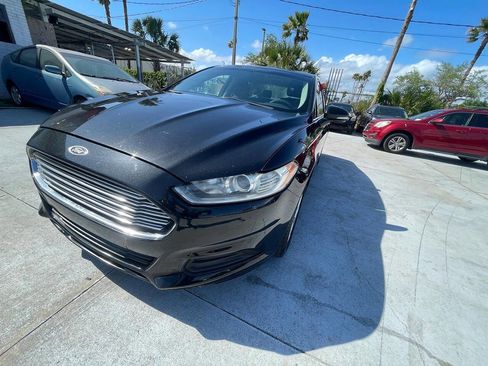 Used 2014 Ford Fusion SE FWD image 13