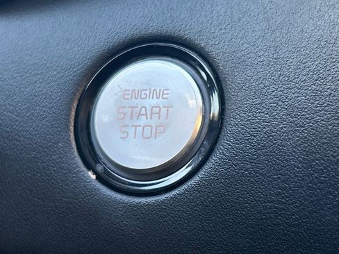 Used 2018 Kia Stinger GT2 image 32