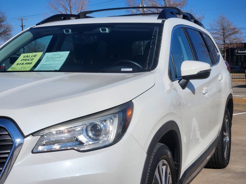 Used 2020 Subaru Ascent Limited w/ Popular Package #3 image 9