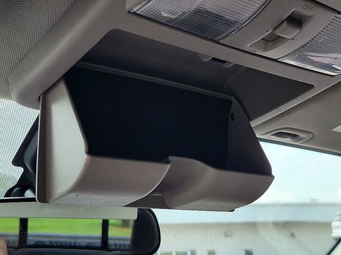 Certified 2022 Nissan Frontier SV RWD image 25