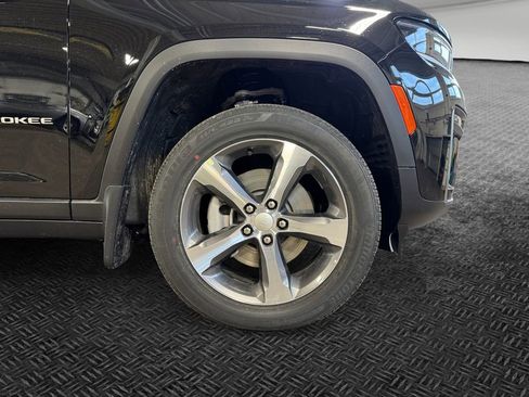 New 2026 Jeep Grand Cherokee L Limited w/ Trailer Tow Package AWD/4WD image 11