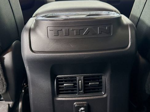 Used 2017 Nissan Titan SL w/ Chrome Package RWD image 30