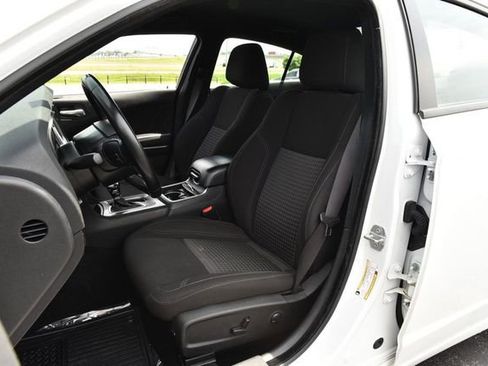 Used 2023 Dodge Charger SXT RWD image 17
