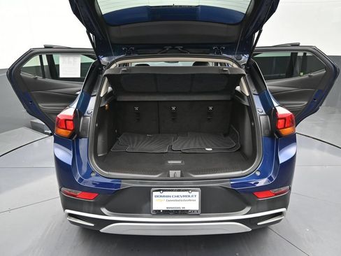 Used 2023 Buick Encore GX Preferred w/ Cold Weather Comfort Package AWD/4WD image 11