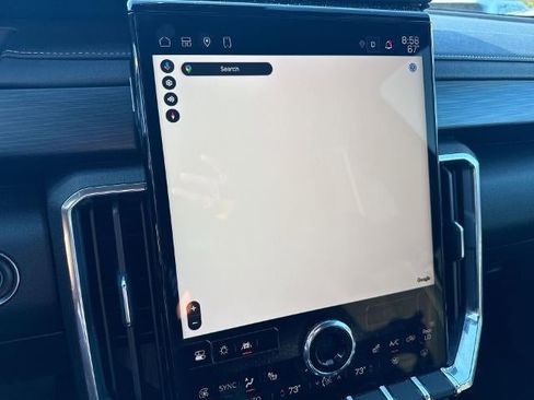 Used 2025 GMC Acadia Elevation image 14