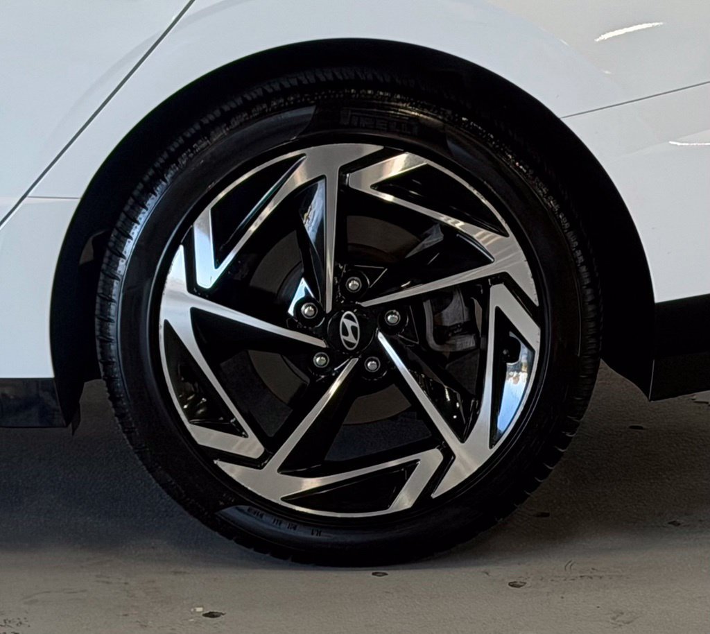 Certified 2024 Hyundai Sonata SEL w/ Convenience Package FWD image 8