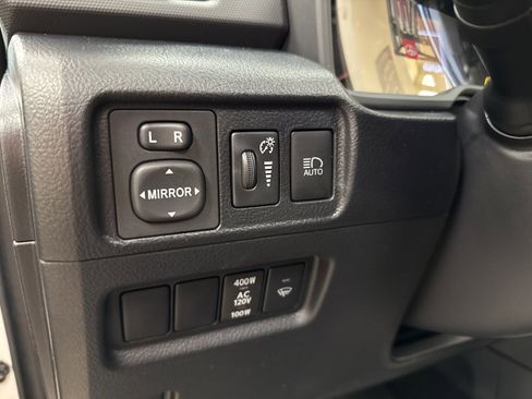 Used 2022 Toyota 4Runner SR5 Premium image 27