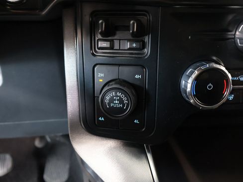 Used 2025 Ford F150 Platinum w/ FX4 Off-Road Package AWD/4WD image 9