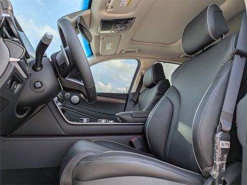 New 2026 Genesis GV80 2.5T Advanced image 13