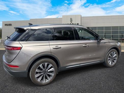 Used 2020 Lincoln Corsair Reserve w/ Equipment Group 201A image 3