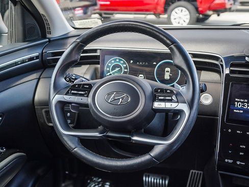 Used 2022 Hyundai Tucson Limited AWD/4WD image 16