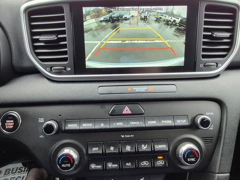 Used 2022 Kia Sportage LX w/ LX AWD Value Edition Package image 17