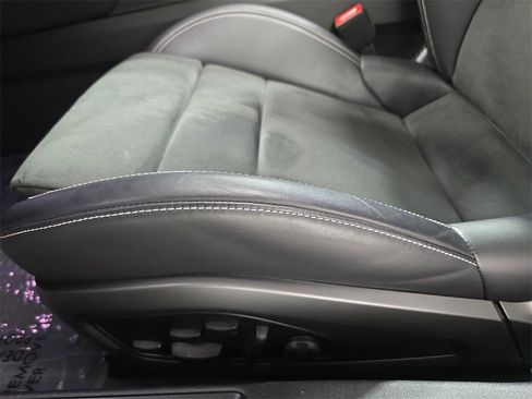 Used 2024 Porsche 911 Carrera GTS image 23