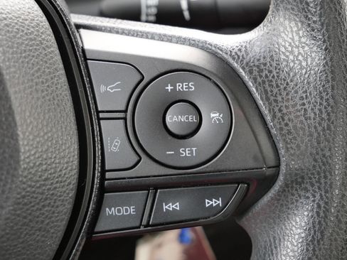 Used 2020 Toyota Corolla LE image 30