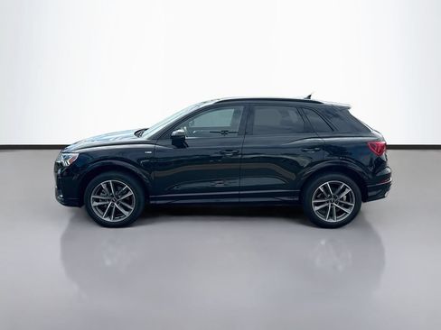 Used 2023 Audi Q3 2.0T Premium w/ Black Optic Sport Package AWD/4WD image 4