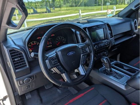Used 2017 Ford F150 XLT w/ Equipment Group 302A Luxury AWD/4WD image 20