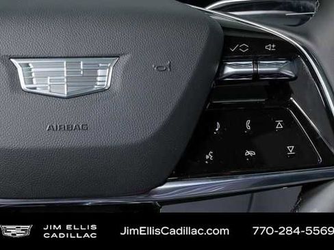 New 2026 Cadillac Lyriq Premium Luxury image 11