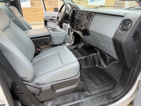 Used 2016 Ford F250 XL w/ Power Equipment Group image 13