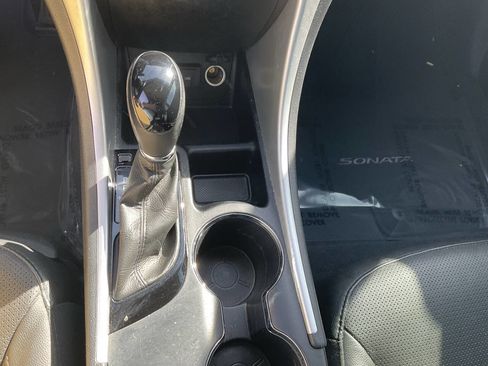 Used 2014 Hyundai Sonata Limited w/ Technology Package 05 image 15