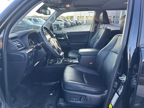 Used 2023 Toyota 4Runner TRD Off-Road Premium w/ Moonroof Package AWD/4WD image 2