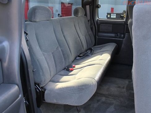 Used 2003 Chevrolet Silverado 2500 LS w/ Snow Plow Prep Package AWD/4WD image 40