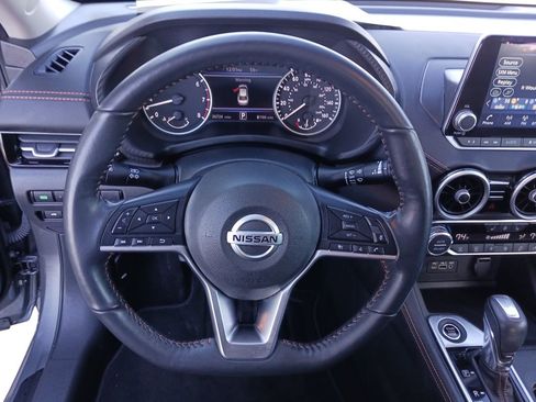 Used 2023 Nissan Sentra SR w/ SR Premium Package image 17