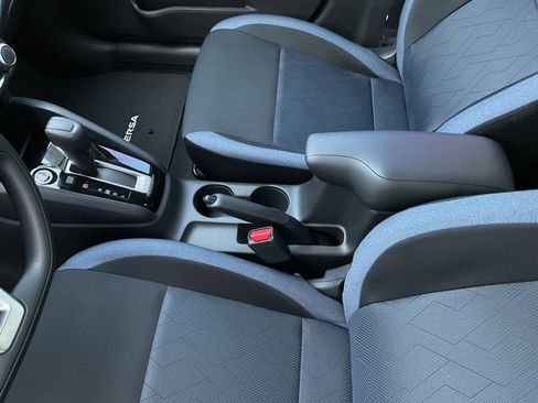 New 2025 Nissan Versa SV w/ Trunk Package image 31