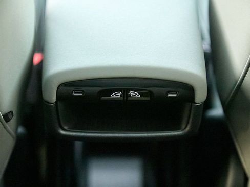 New 2026 Volvo EX30 Cross Country Ultra w/ Protection Package Premier image 22