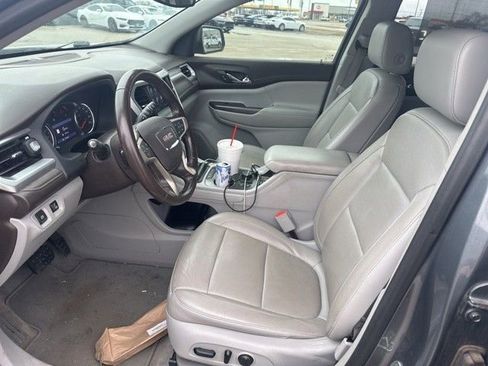 Used 2020 GMC Acadia SLT w/ LPO, Cargo Package image 8