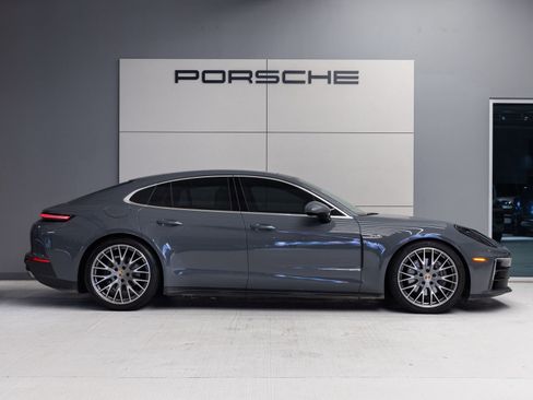 Certified 2025 Porsche Panamera 4 AWD/4WD image 8