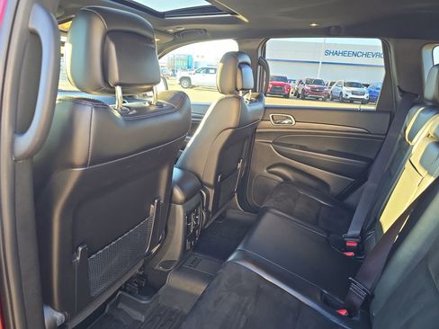 Used 2020 Jeep Grand Cherokee Altitude image 27