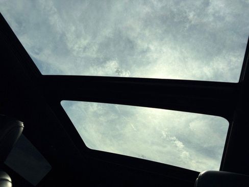 Used 2019 Ford F150 Platinum w/ Equipment Group 701A Luxury image 4