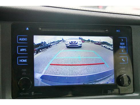 Used 2015 Toyota Sienna XLE Premium FWD image 26