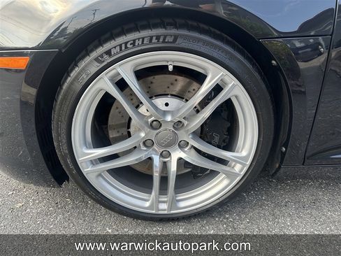 Used 2011 Audi R8 V8 image 3