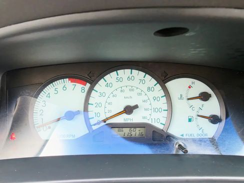 Used 2004 Toyota Corolla LE FWD image 15